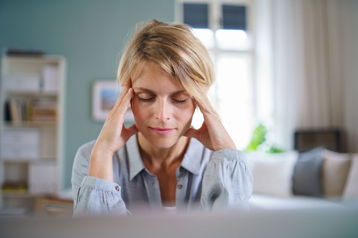 portrait-of-business-woman-meditating-indoors-in-o-D3PLQUV.jpg portrait-of-business-woman-meditating-indoors-in-o-D3PLQUV.jpg