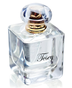 Tesey by Les Contes perfume bottle