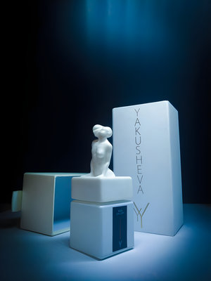 Marylin Monroe by Yanina Yakusheva perfume bottle