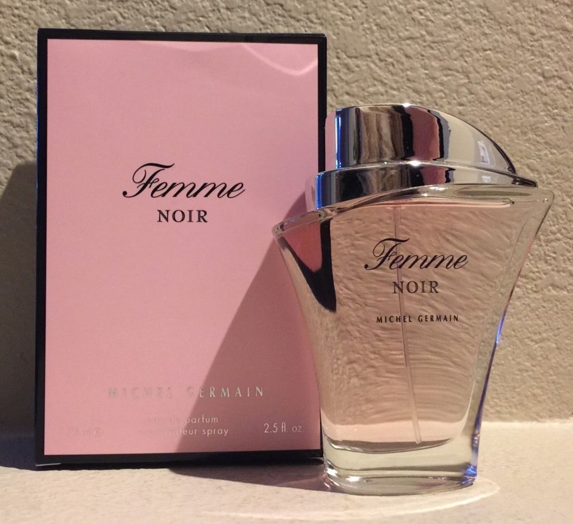 Picture of Femme Noir fragrance