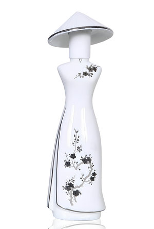 Miss Vietnam Saigon by Saigon Cosmetics perfume bottle