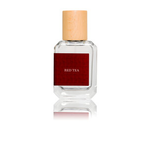 Red Tea by Proad perfume bottle