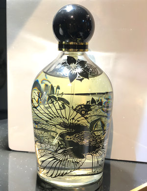 E 1 by Atelier d'Artistes By Alexandre.J perfume bottle