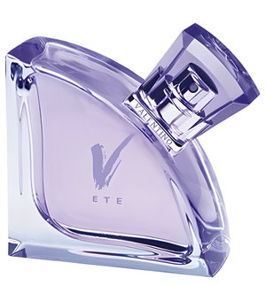 V Ete by Valentino perfume bottle