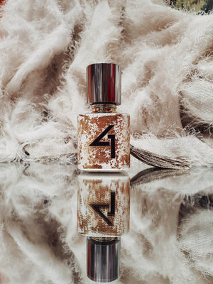 Chouette Vierge No. 4 by Chouette Vierge Parfumée perfume bottle