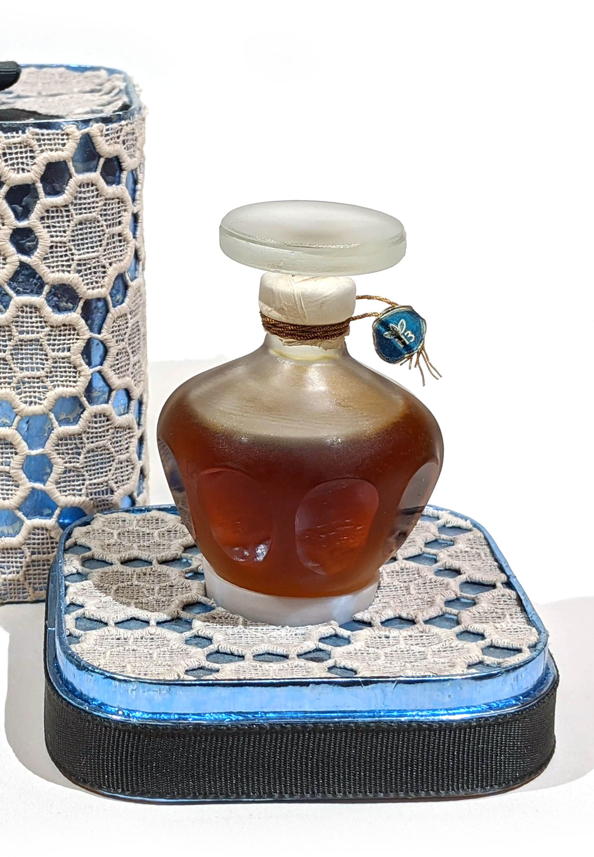 Picture of Незнакомка (Unknown Woman) fragrance