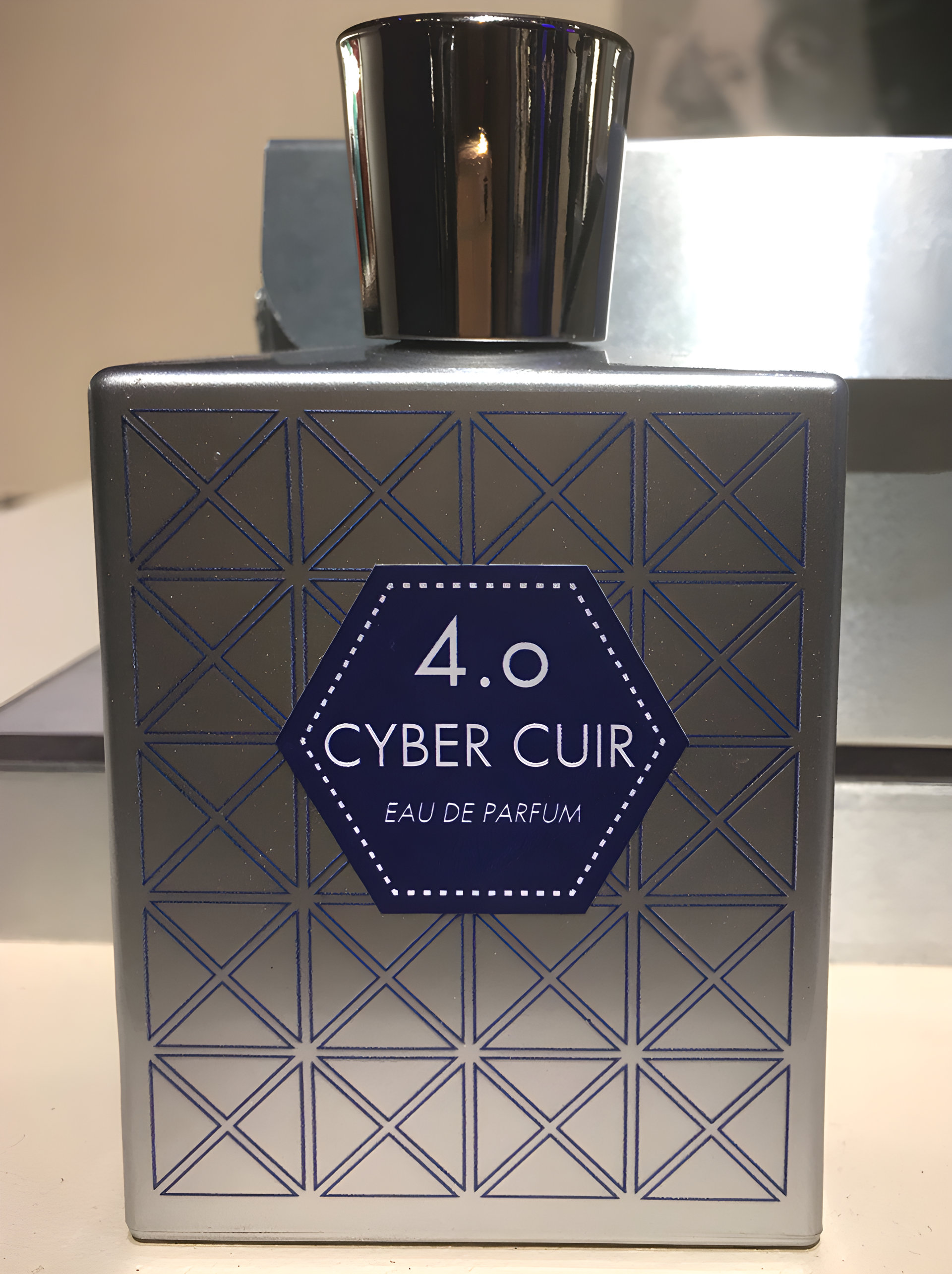 Picture of Cyber Cuir fragrance