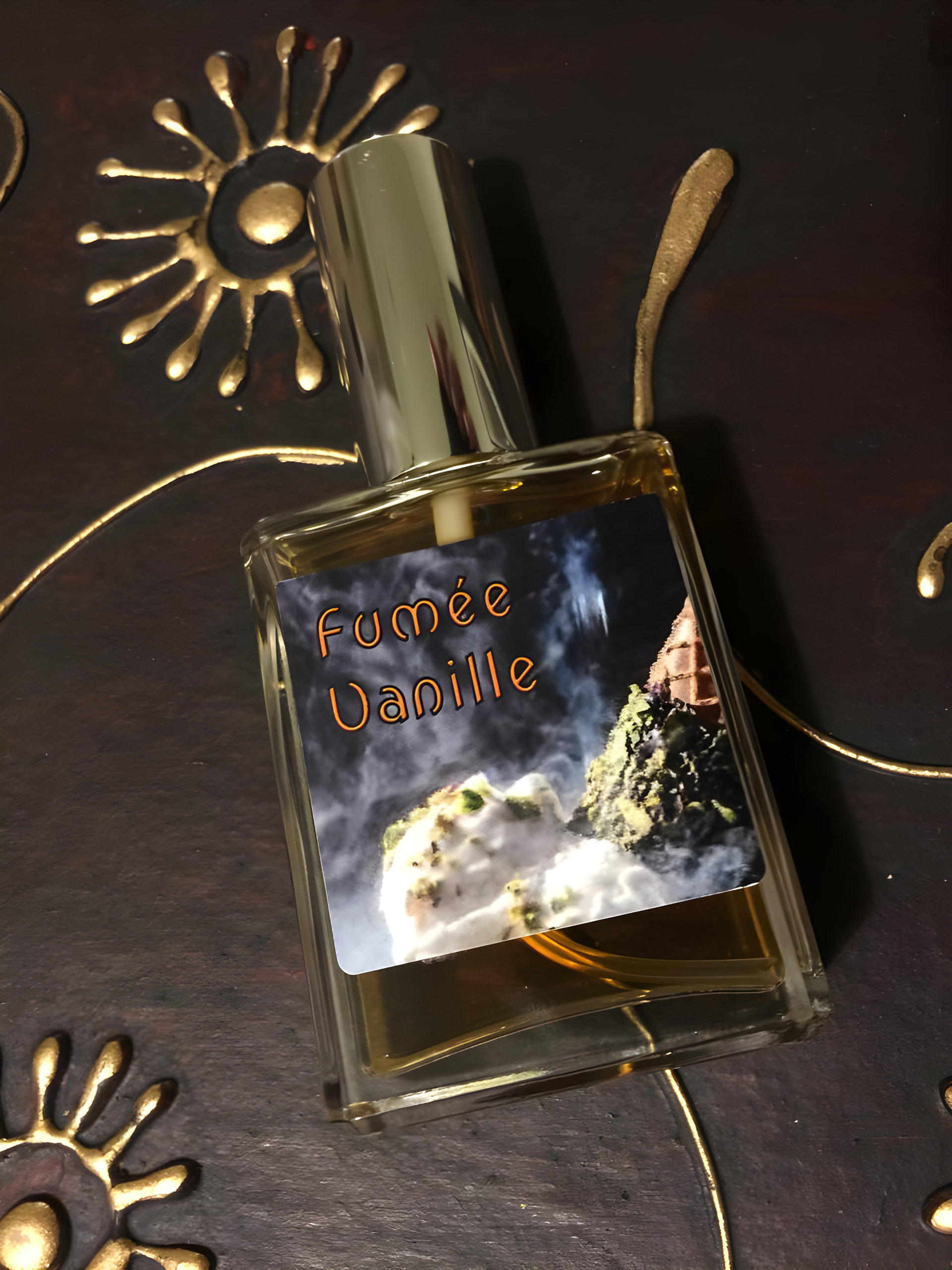 Fumée Vanilla by Kyse Perfumes