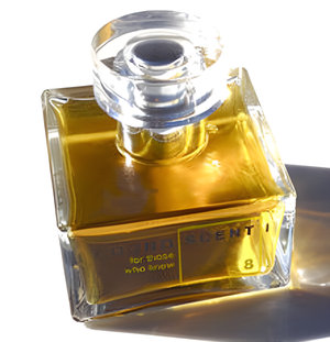 No 8 Aldehydic Oakmoss by Cognoscenti perfume bottle