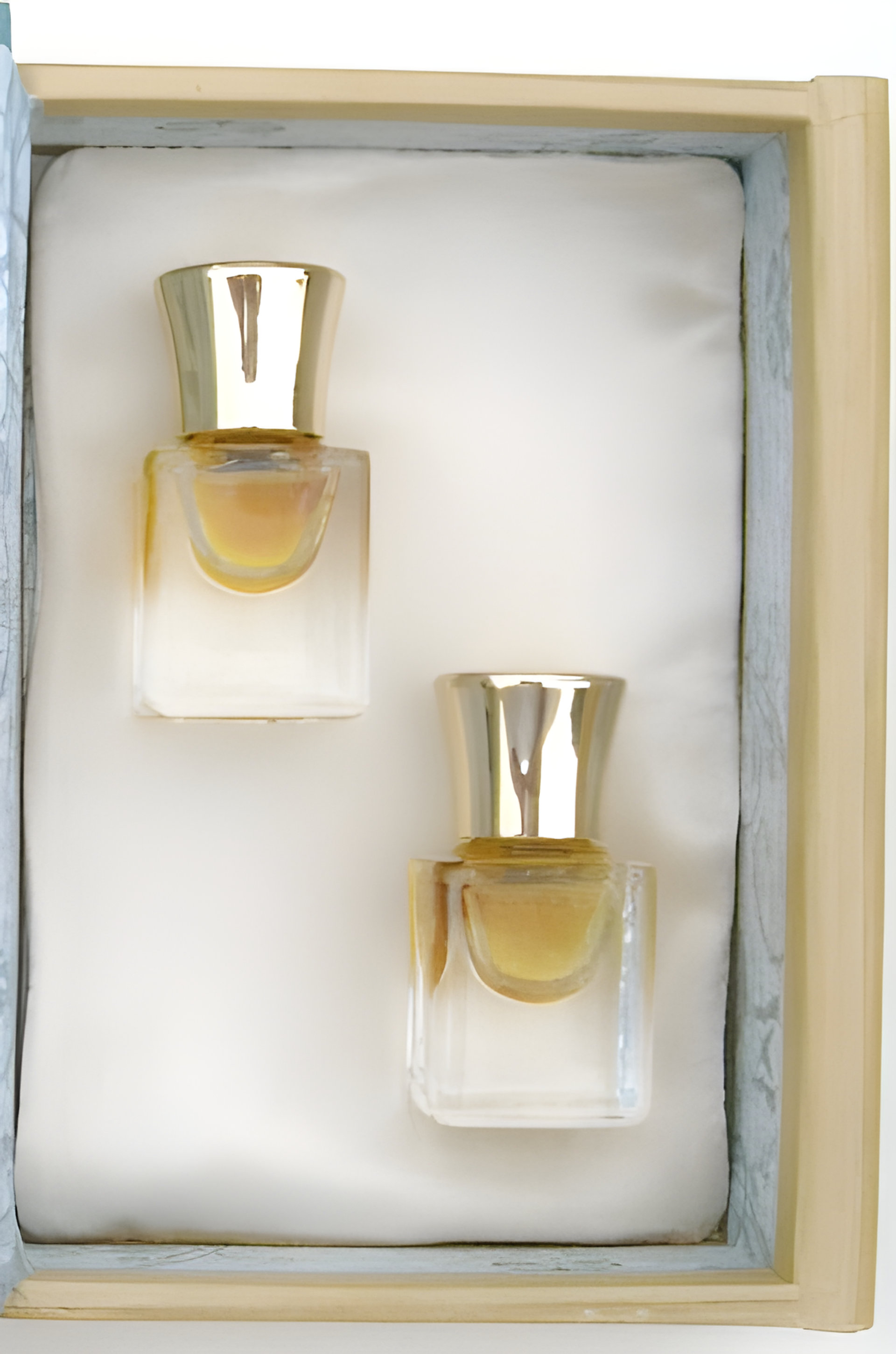 Picture of Rose Smoke fragrance