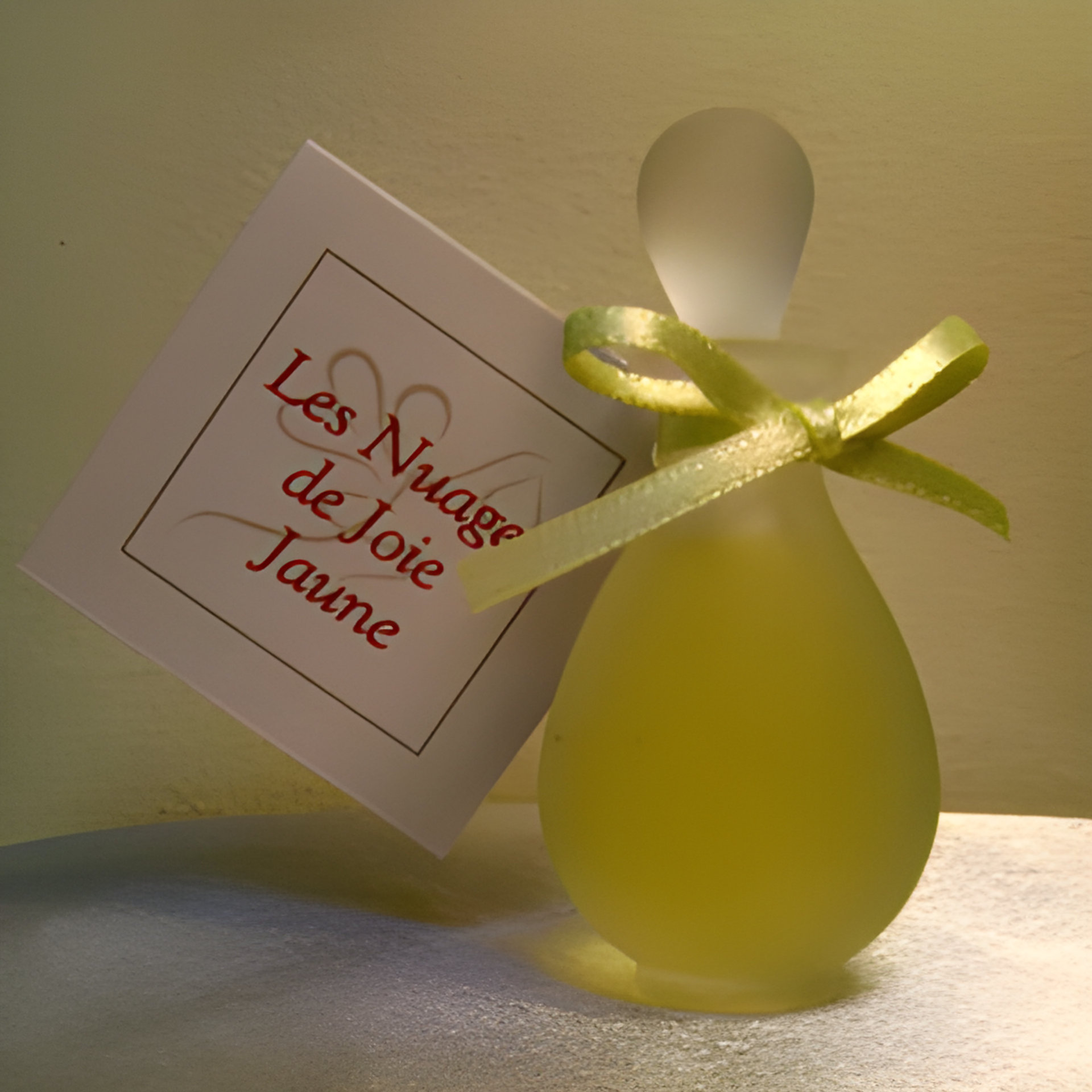 Les Nuages de Joie Jaune by Ayala Moriel