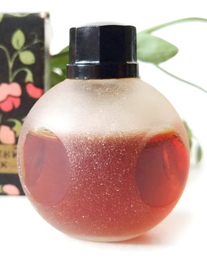 Puķu Zirnītis (Душистый Горошек) by Dzintars perfume bottle