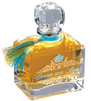Comme Une Reine by Frederic M perfume bottle
