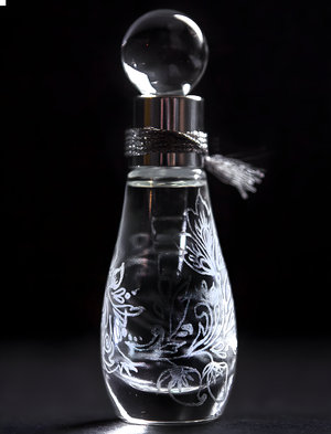 The Scarlet Flower Аленький Цветочек by Ladanika perfume bottle