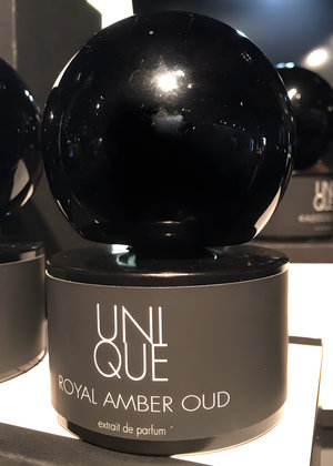 Royal Amber Oud by Unique perfume bottle