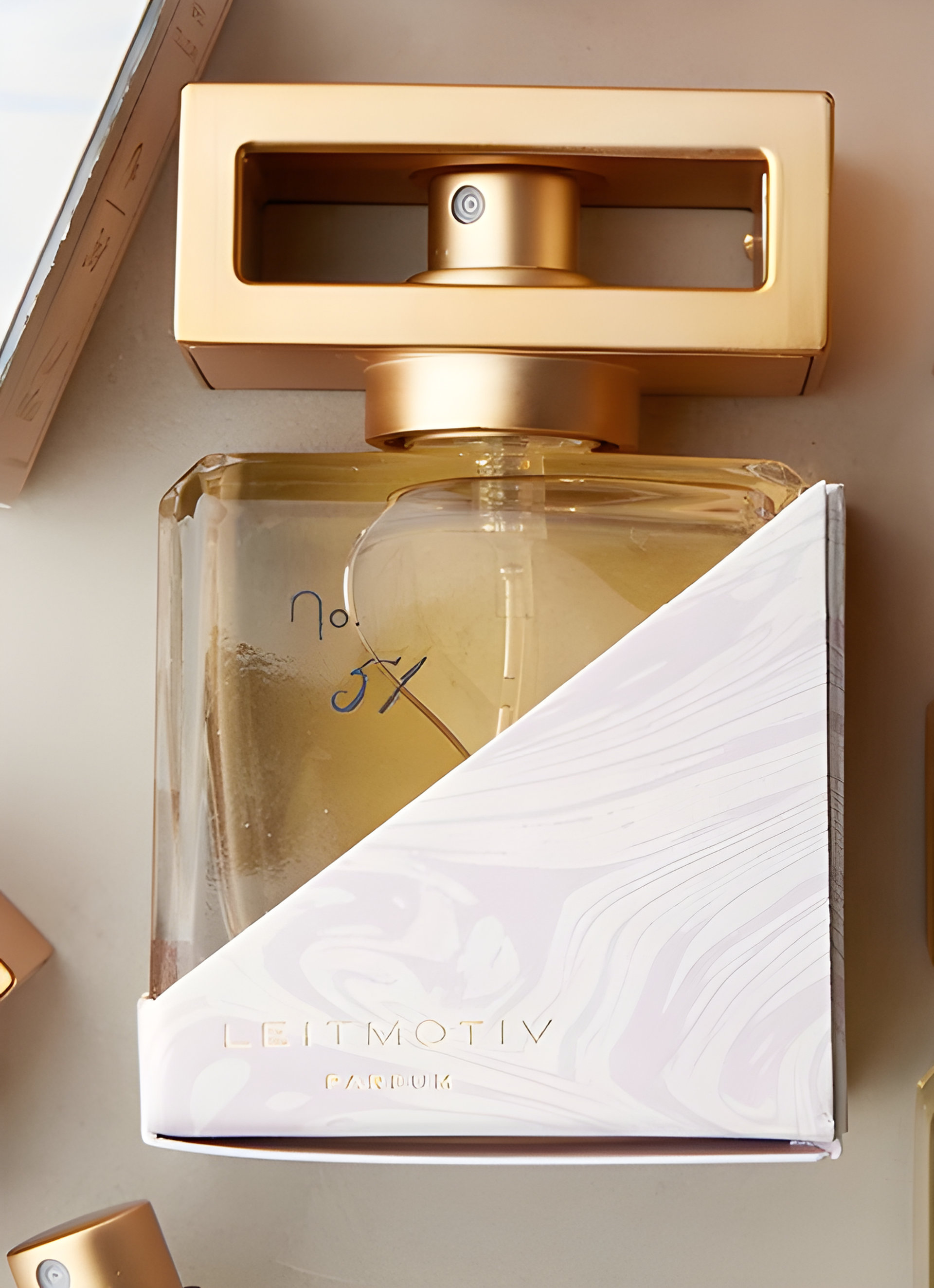 Picture of No 51 Etude en Bois fragrance