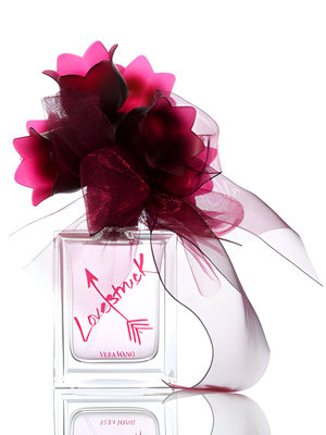 Lovestruck by Vera Wang perfume bottle