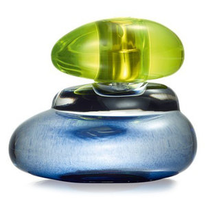 Elvie Firefly by Oriflame perfume bottle