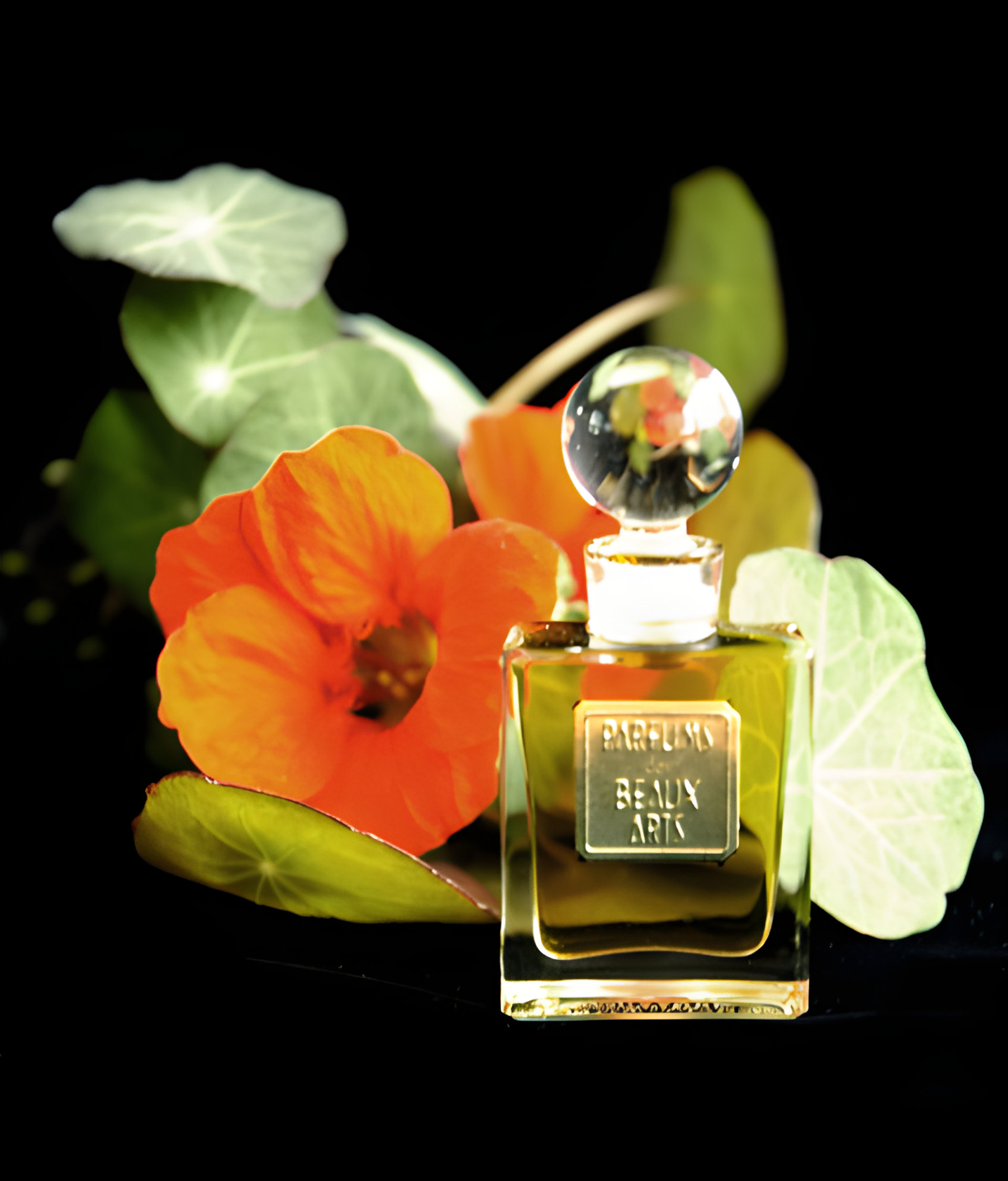Picture of Eau de Trianon (The Perfumed Court; Natural) fragrance