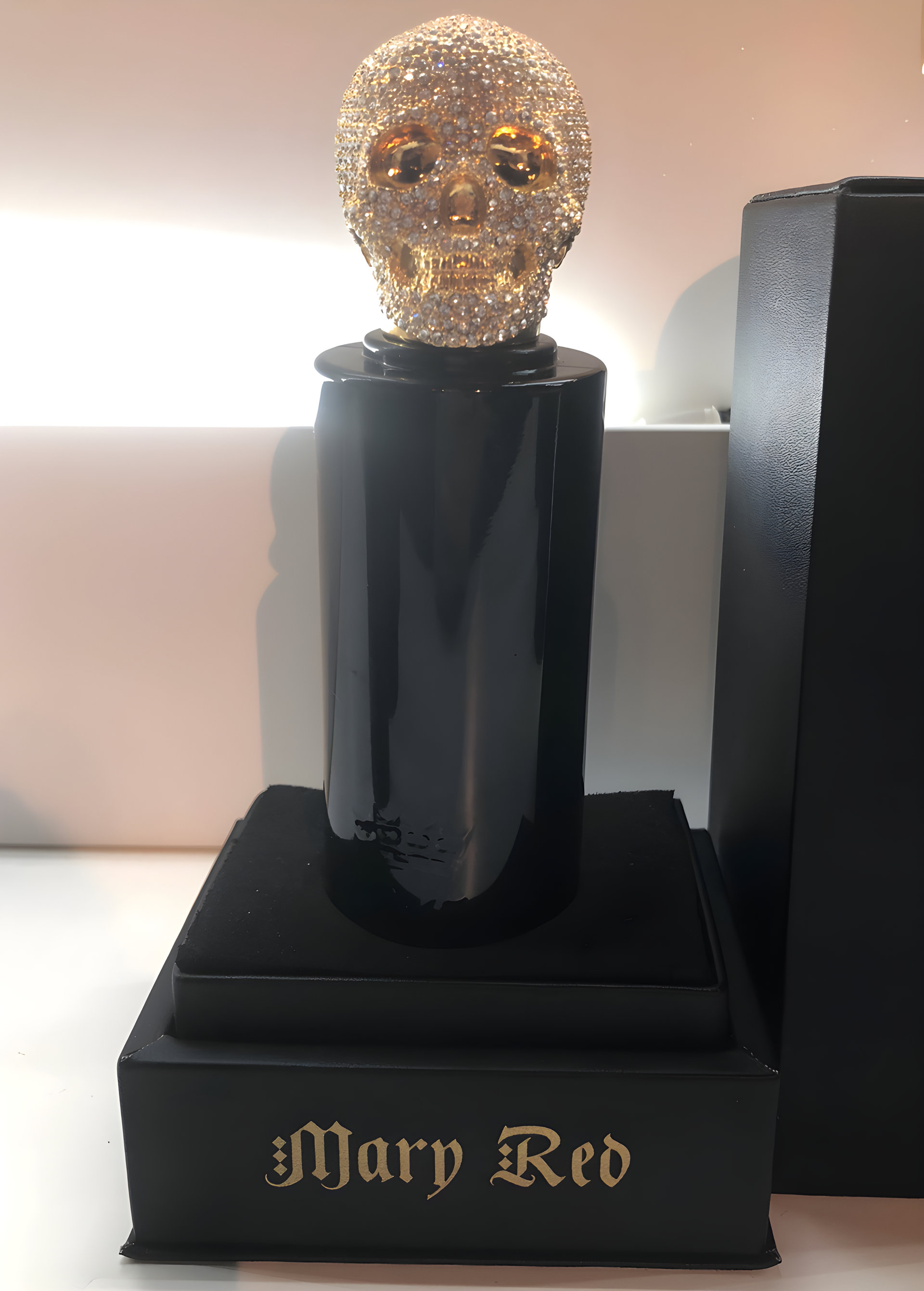 Mary Red by Royal Crown