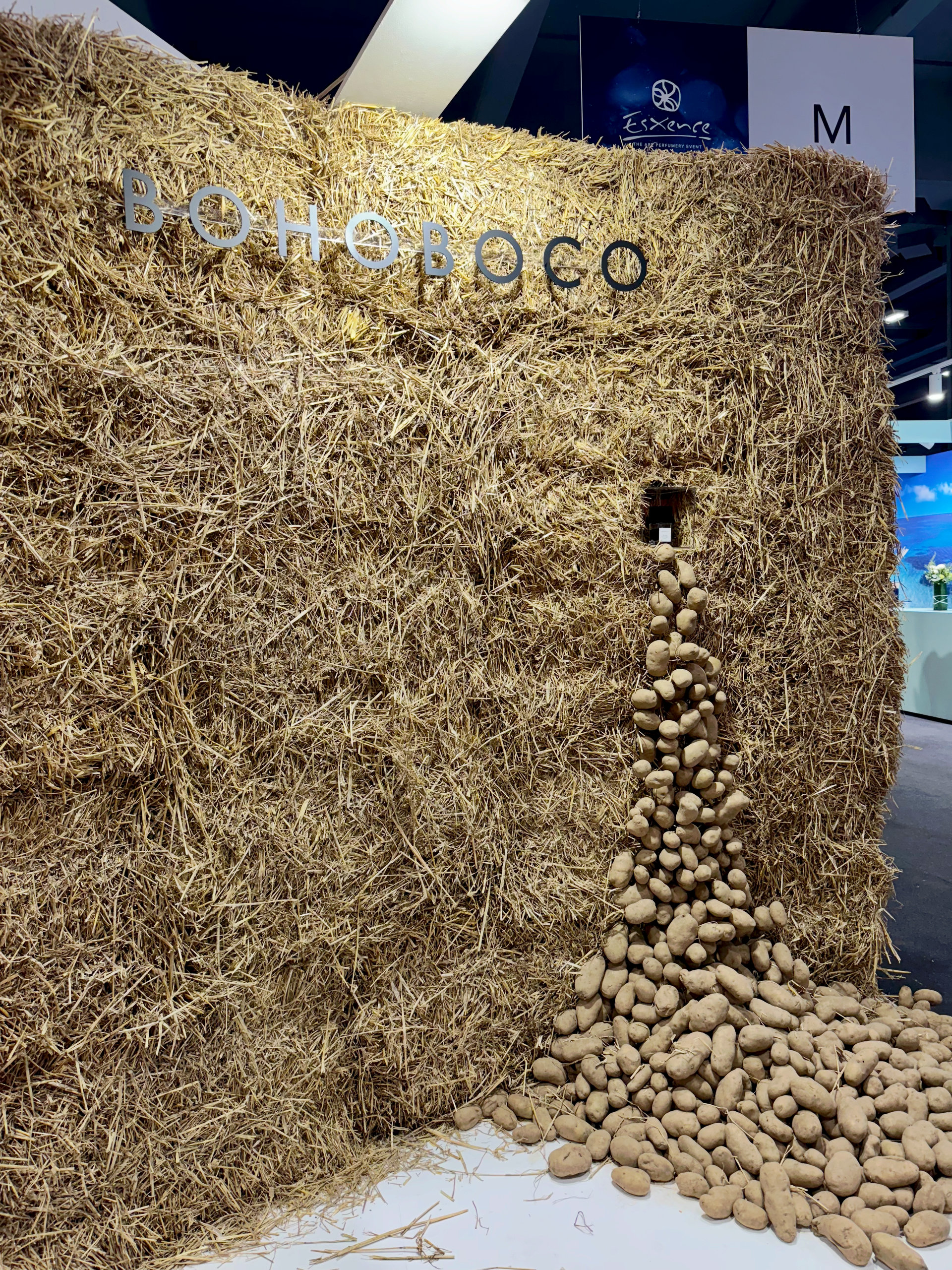 bohoboco-potatoe-waterfall-stand