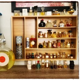 Avatar for user "laurawilla"