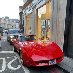 Avatar for user "fragranceboss"